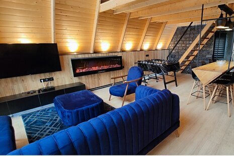 کلبه سوئیسی دوبلکس ساحلی ٱلا در نور