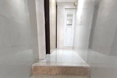 اتاق 203 دو تخت در مسافرخانه قم