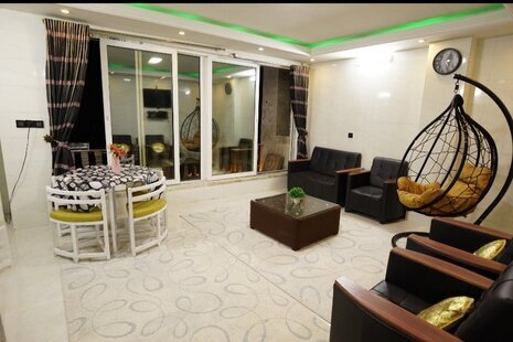 واحد دو خواب مبله در طبقه ی اول ویلا رینه