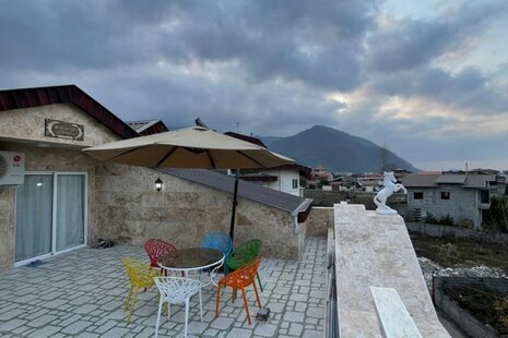 واحد در طبقه سوم ویلا رامسر