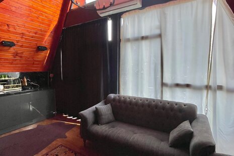 کلبه سوئیسی دوبلکس تکخواب جکوزی دار کلهو در شیرگاه