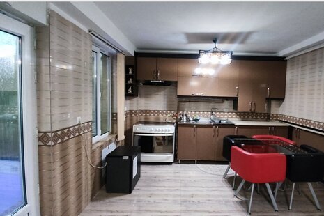 آپارتمان مبله دوخواب استخردار ثمین در زنجان