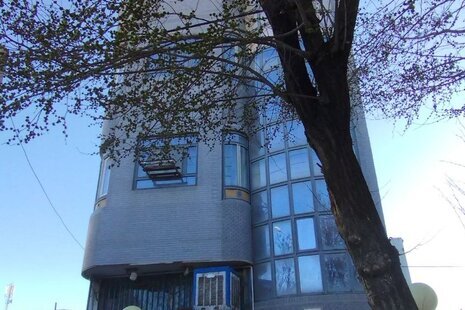 آپارتمان مبله تک خواب طبقه 1 در تیران و کرون