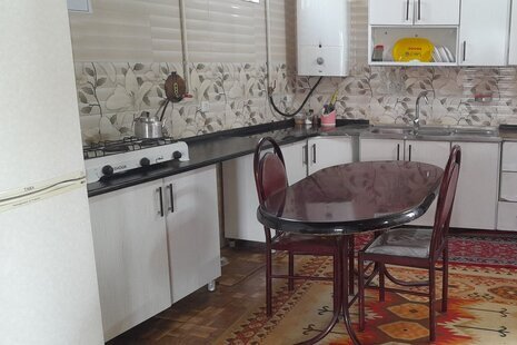 ویلا استخردار تکخواب در باغ بهادران