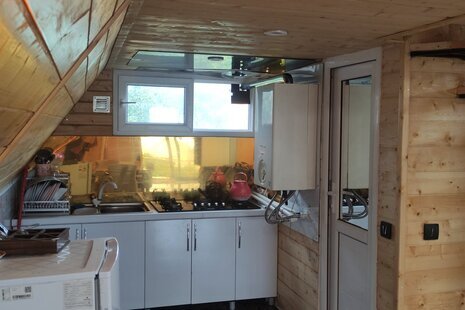 کلبه سوئیسی دوبلکس سه خواب باغ کیوی در رحیم آباد