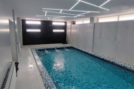 ویلا دوبلکس سه خواب استخر آب گرم سرو در رامسر