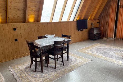 کلبه سوئیسی تکخواب جنگلی کاج در تنکابن