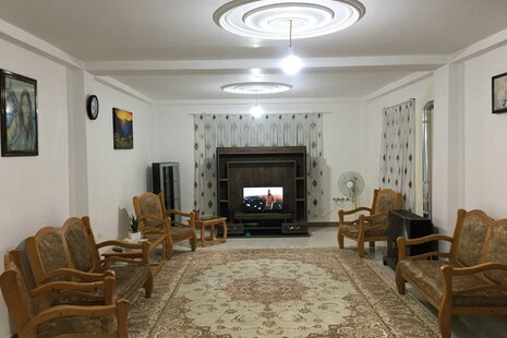 واحد تکخواب در طبقه همکف ویلای لاهیجان