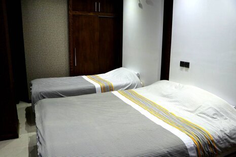 واحد 204 تکخواب لاولی روم (با صبحانه) در هتل آپارتمان اصفهان