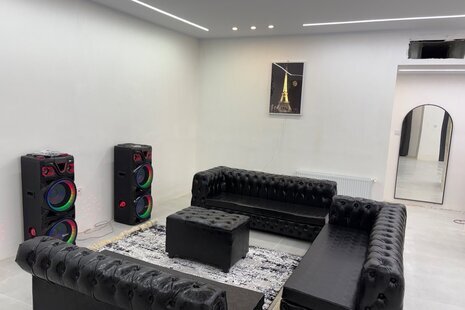 ویلا استخردار دوخواب رز در چهارباغ