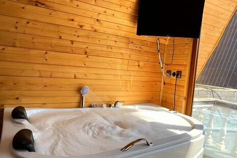 کلبه سوئیسی دوبلکس تکخواب جکوزی دار بهشت پدری (2) در سوادکوه