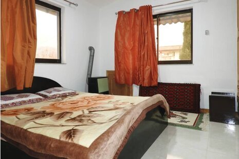 واحد دوخواب در طبقه اول ویلا ترنگ رامسر