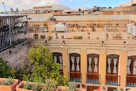 اتاق 7 در اقامتگاه بومگردی شیراز