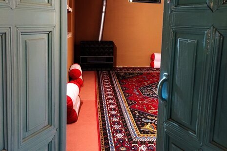 اتاق چلچلا در اقامتگاه بومگردی محمودآباد