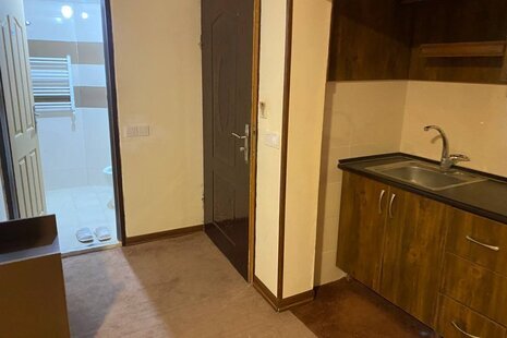 واحد تکخواب 6 تخته در هتل آپارتمان صومعه سرا