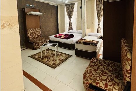 اتاق پنج نفره 1 هتل آپارتمان  در مشهد