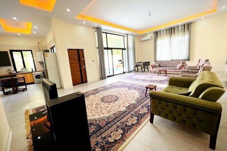 ویلا دو خواب استخردار سایه در چهارباغ