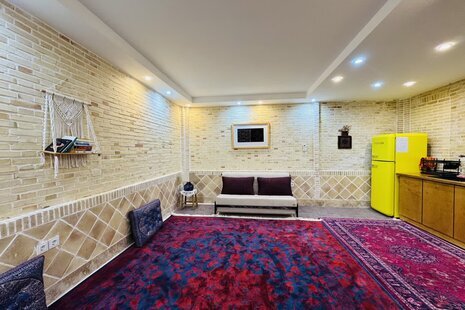 سوئیت مبله 40 متری بهار در طبس