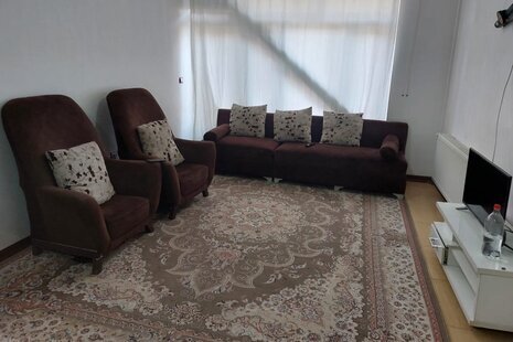 آپارتمان دو خواب مدرس طبقه اول 2 در همدان