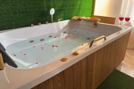 کلبه دوبلکس جکوزی دار تکخواب آریا در بابل