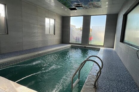 ویلا استخردار مبله دوخواب ستین در چهارباغ