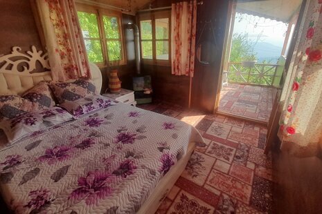 کلبه 80 متری دربست در قائمشهر