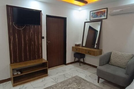سوئیت مبله در هتل عباس آباد