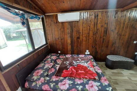 کلبه سوئیت چوبی نزدیک به ساحل در رامسر