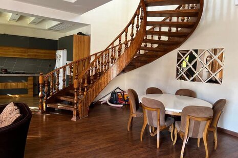 ویلا استخردار دوبلکس دوخواب لاکچری پرنسا در کردان