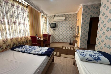 واحد 203 در هتل آپارتمان قشم