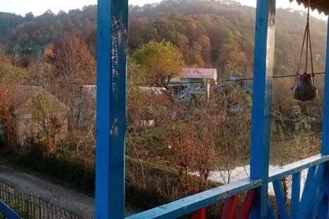 اتاق 3 در اقامتگاه بومگردی رشت