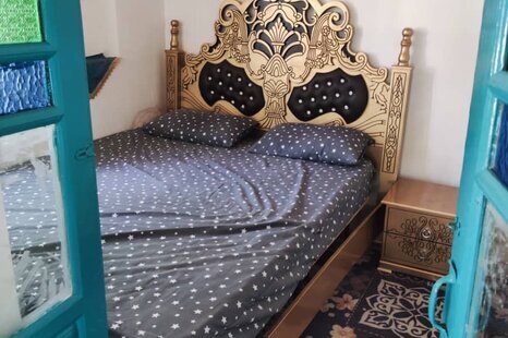 واحد تکخواب گردو در بومگردی برزک