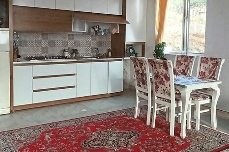 واحد تکخواب در طبقه همکف ویلا بره سر