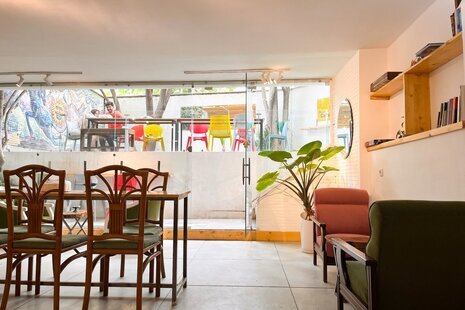 اتاق سه نفره در هاستل اصفهان