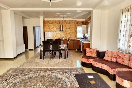 واحد دوخواب در طبقه اول ویلا گل باران در کلاردشت