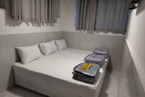 سوئیت سه تخت باب الجواد در مشهد