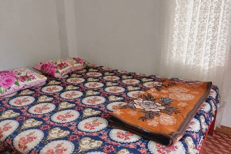 واحد در طبقه دوم مجتمع رایان 2