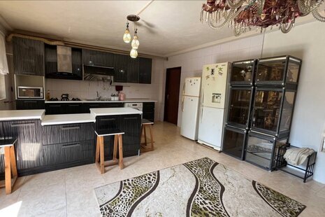 واحد تکخواب رفاه در طبقه همکف ویلا  در  بندرانزلی