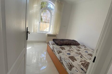 واحد سه خواب در طبقه اول ویلای کلاردشت