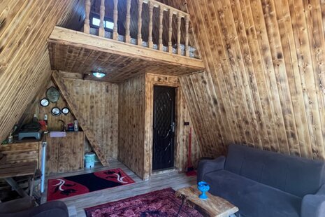 کلبه سوئیسی مبله تکخواب آریا من در تنکابن