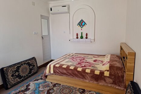 اتاق سه نفره ساحلی (7) در اقامتگاه بومگردی بوشهر
