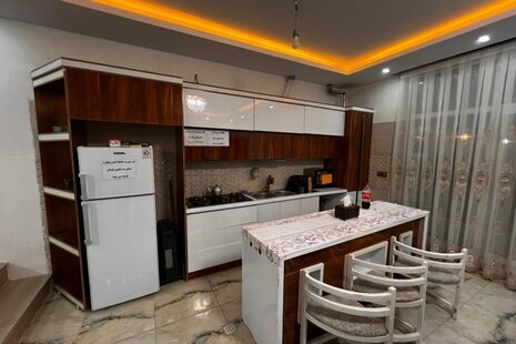 ویلا دوبلکس استخردار سه خواب سورنا در چهارباغ