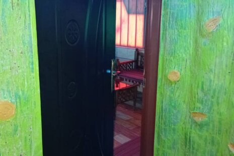 اتاق مبله شیشه ای در رستمکلا