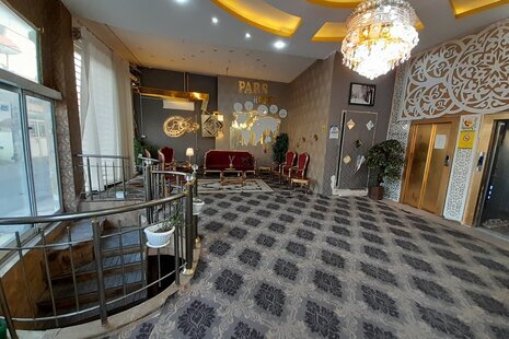 اتاق 413 در هتل قم