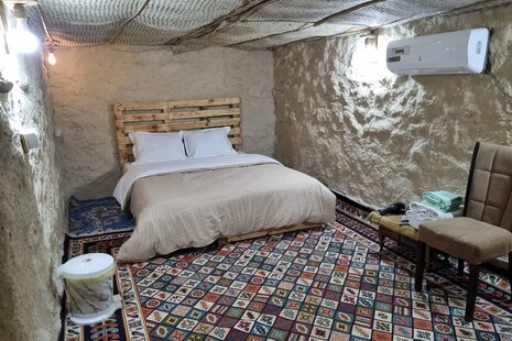 اتاق گارمزنگی در اقامتگاه بومگردی قشم