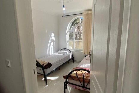 واحد سه خواب در طبقه اول ویلای کلاردشت