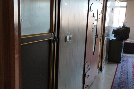 آپارتمان مبله تک خواب طبقه 1 در تیران و کرون