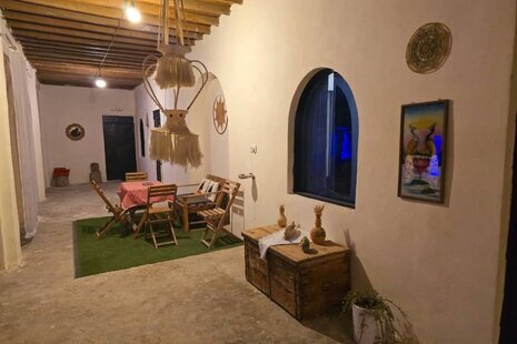 اتاق مبله ساوات در اقامتگاه بومگردی قشم