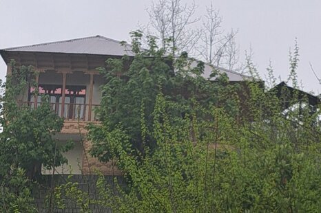 سوئیت نارنج در اقامتگاه بومگردی شیرگاه