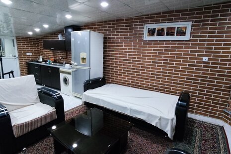 سوئیت استخردار 1 در طبقه اول ویلا در خرم آباد